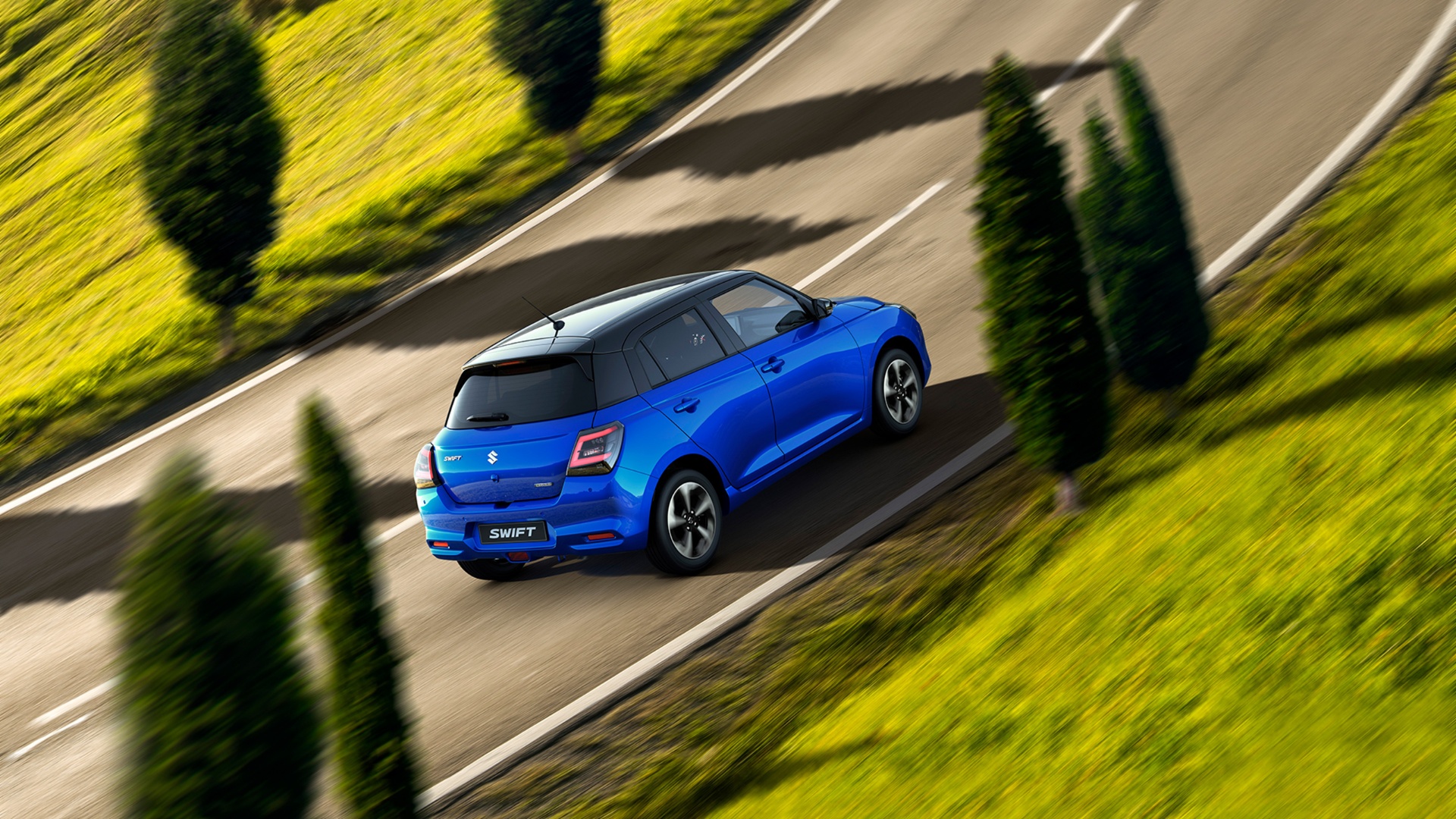 Suzuki Swift — منظر علوي على الطريق