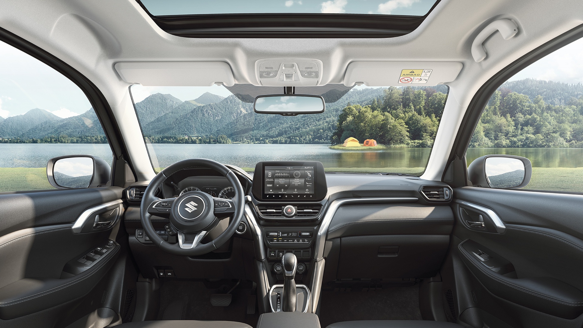 Suzuki Grand Vitara — إطلالة بانورامية من الداخل