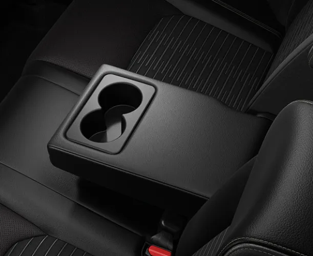 Suzuki Across — حاملات أكواب خلفية