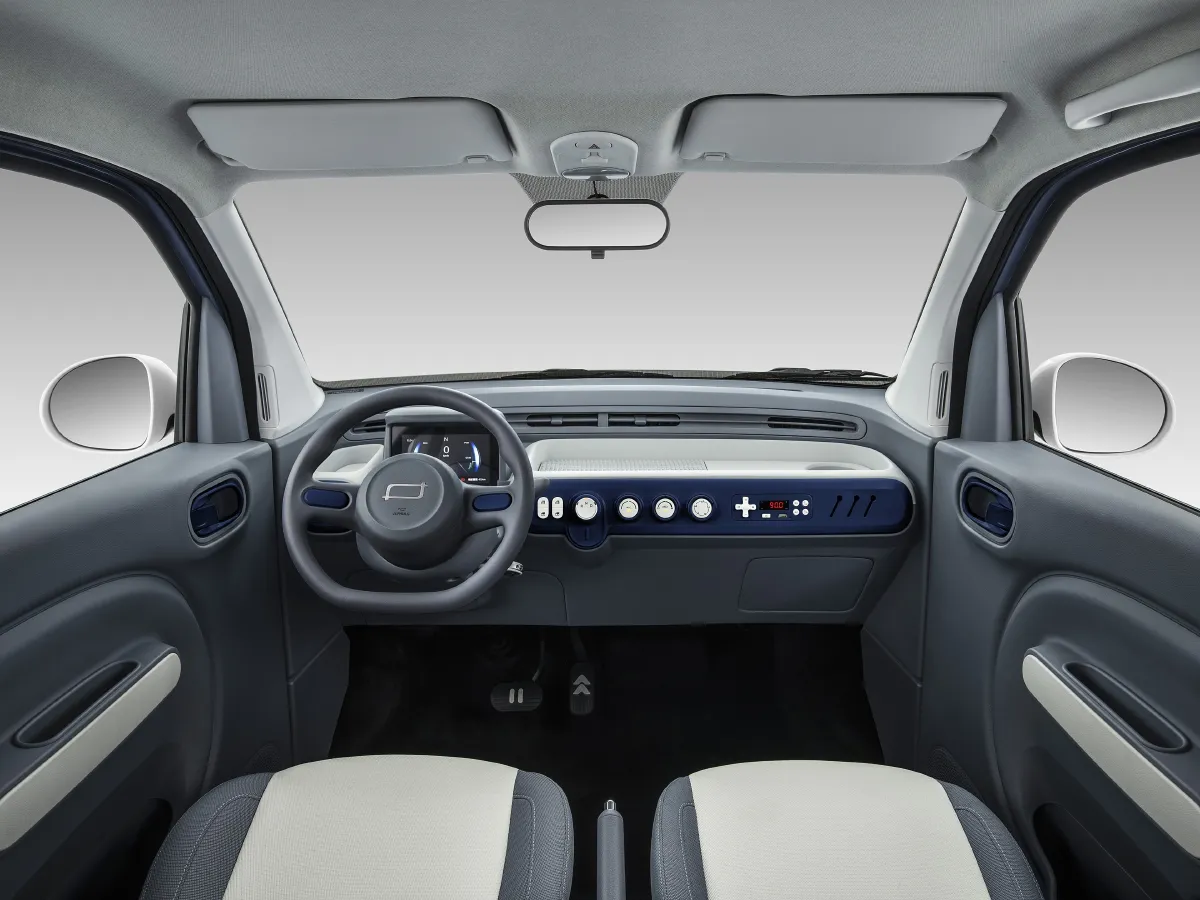 Bestune PONY (E131 Mini EV) — المقصورة ولوحة القيادة